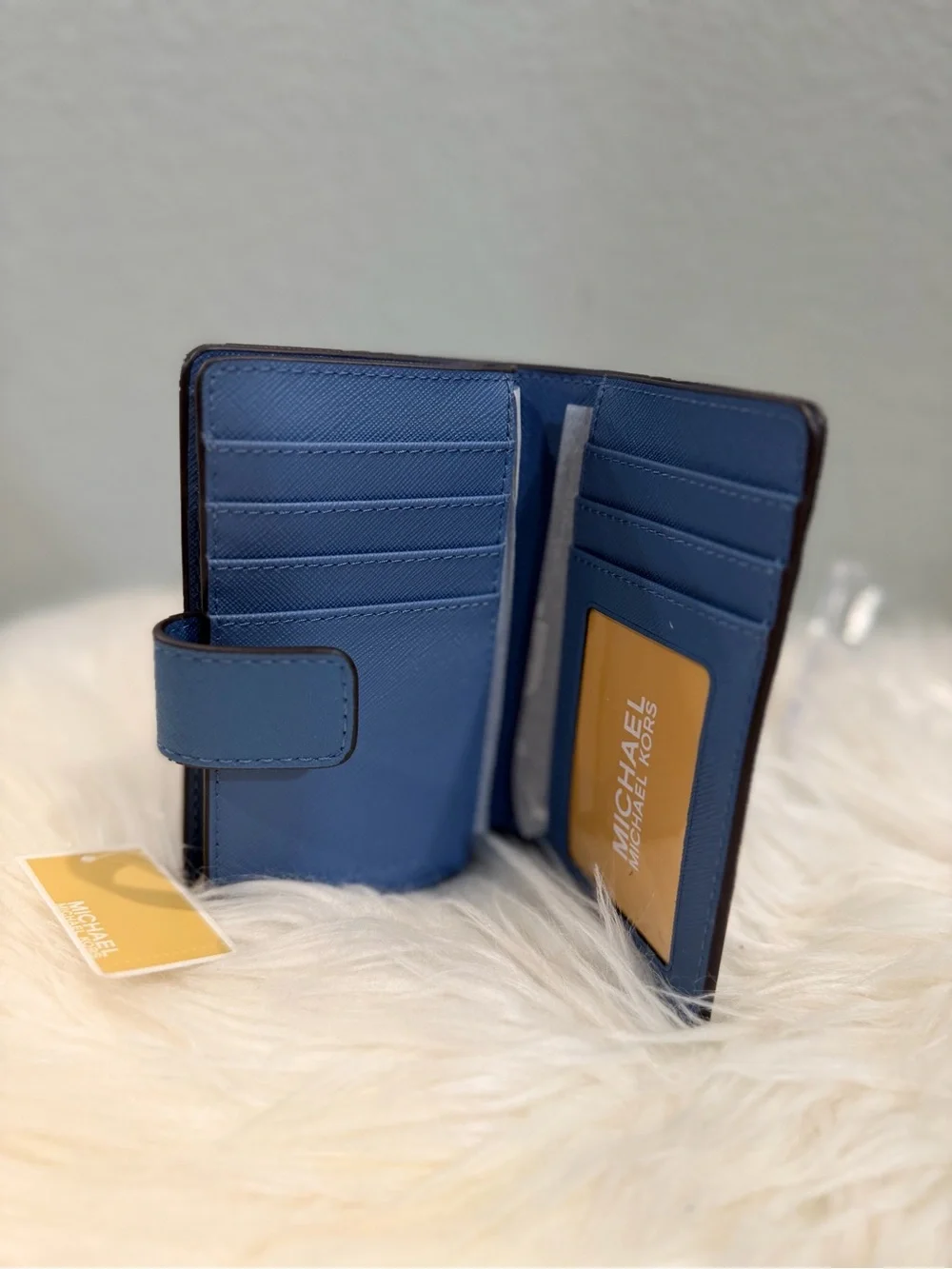 Michael Kors Jet Set Mid bifold Wallet Saffiano